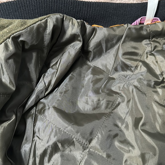 Olive Fall Puffer Sleeve Jacket - Picture 6 of 7